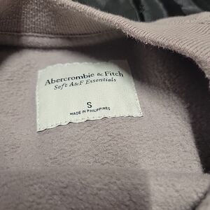 Abercrombie & Fitch Soft Essentials Sweatshirt - Gray
